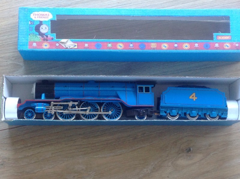 hornby gordon train set